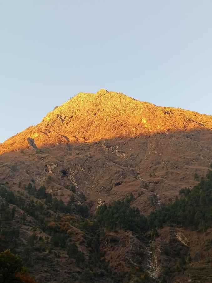 Rrr Resorts Tirthan Valley By Rrr Hotels & Resorts Banjār Esterno foto