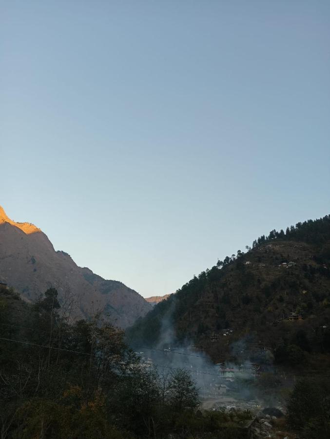 Rrr Resorts Tirthan Valley By Rrr Hotels & Resorts Banjār Esterno foto
