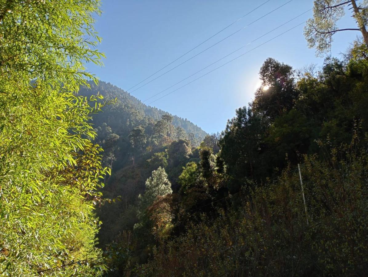 Rrr Resorts Tirthan Valley By Rrr Hotels & Resorts Banjār Esterno foto